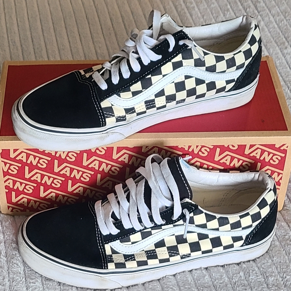 Vans Old Skool Checkerboard Shoe